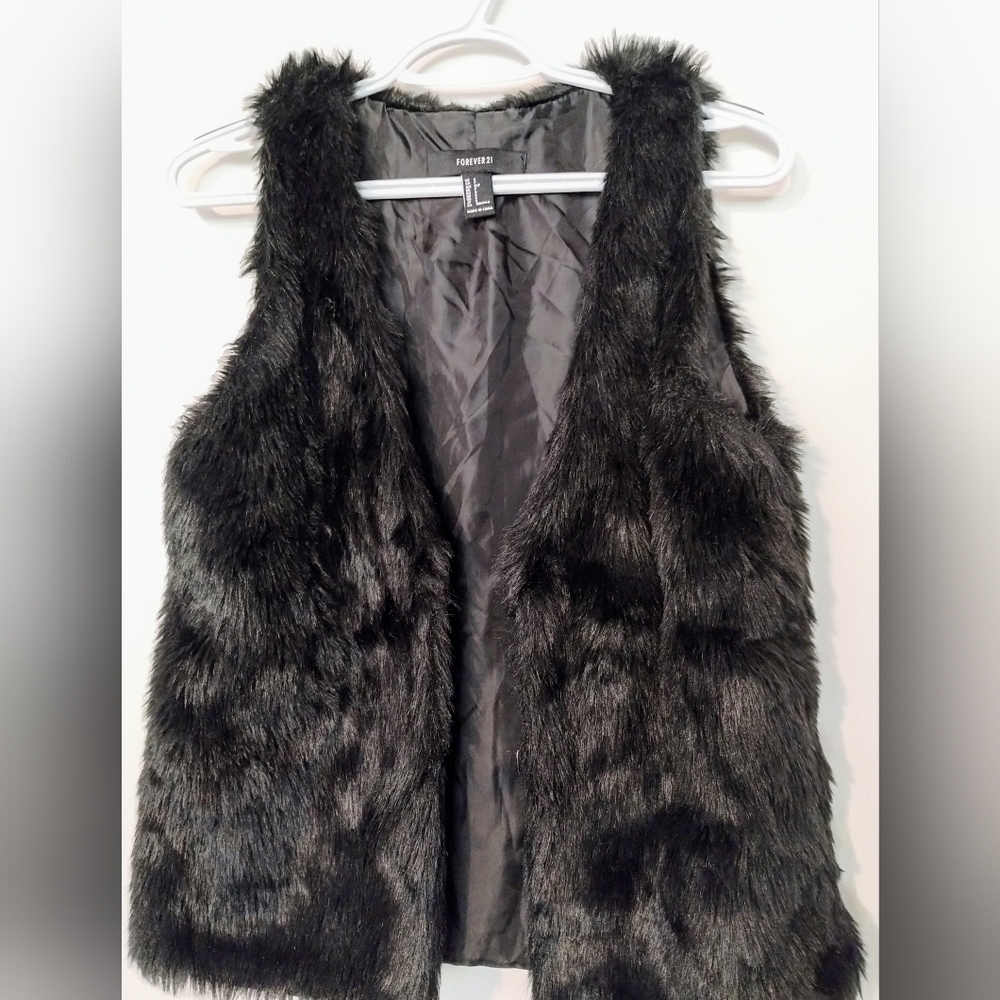 Forever 21 Black Faux Fur Vest
